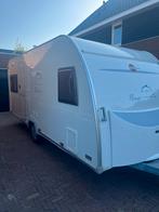 Burstner Flipper caravan met voortent en fietsenrek, Caravans en Kamperen, Omvormbare zithoek, 7 tot 8 meter, Particulier, Bürstner