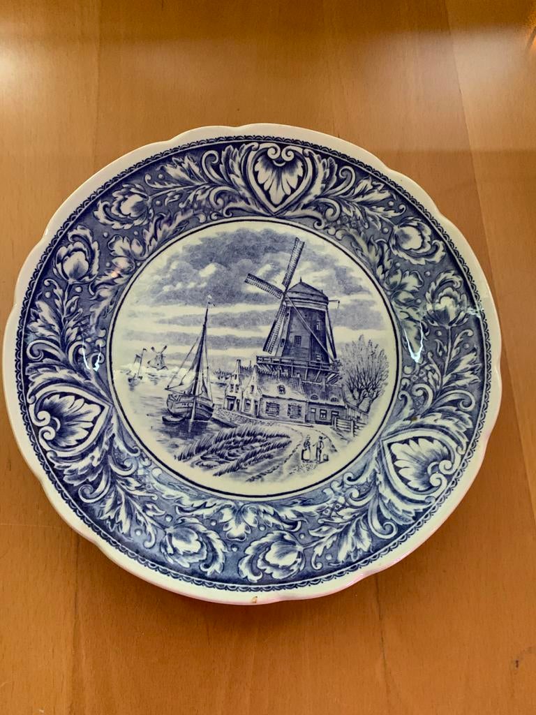 Delfts blauw wandbord met molen en boot, Ophalen of Verzenden