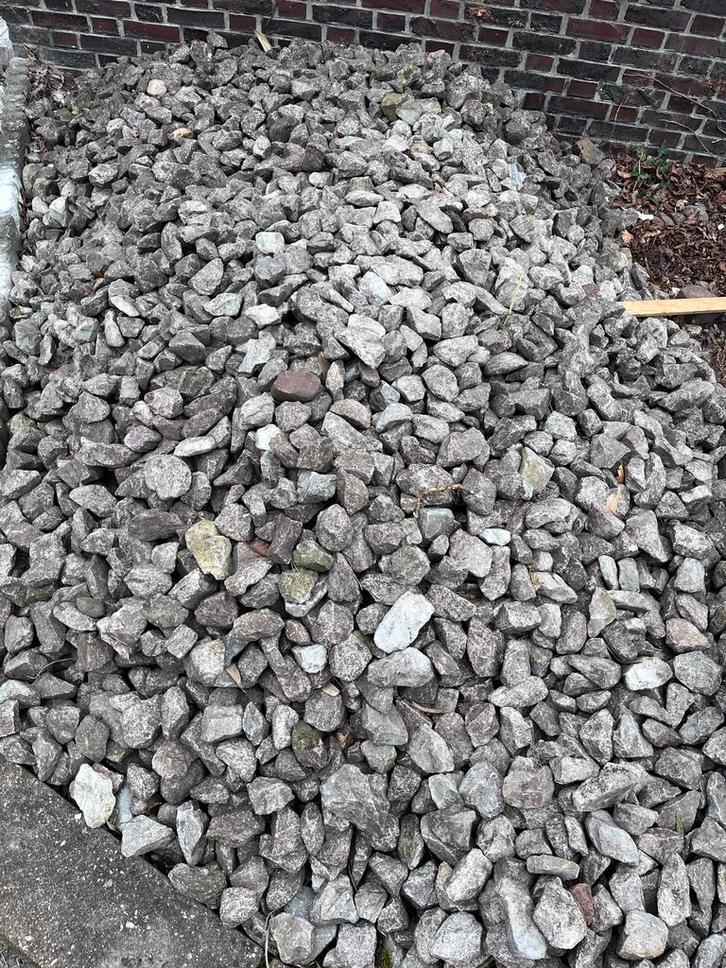 Grof lichtgrijs grind voor tuin of oprit, Tuin en Terras, Grind, Keien en Split, Gebruikt, Grind, Grijs, Overige materialen, Ophalen