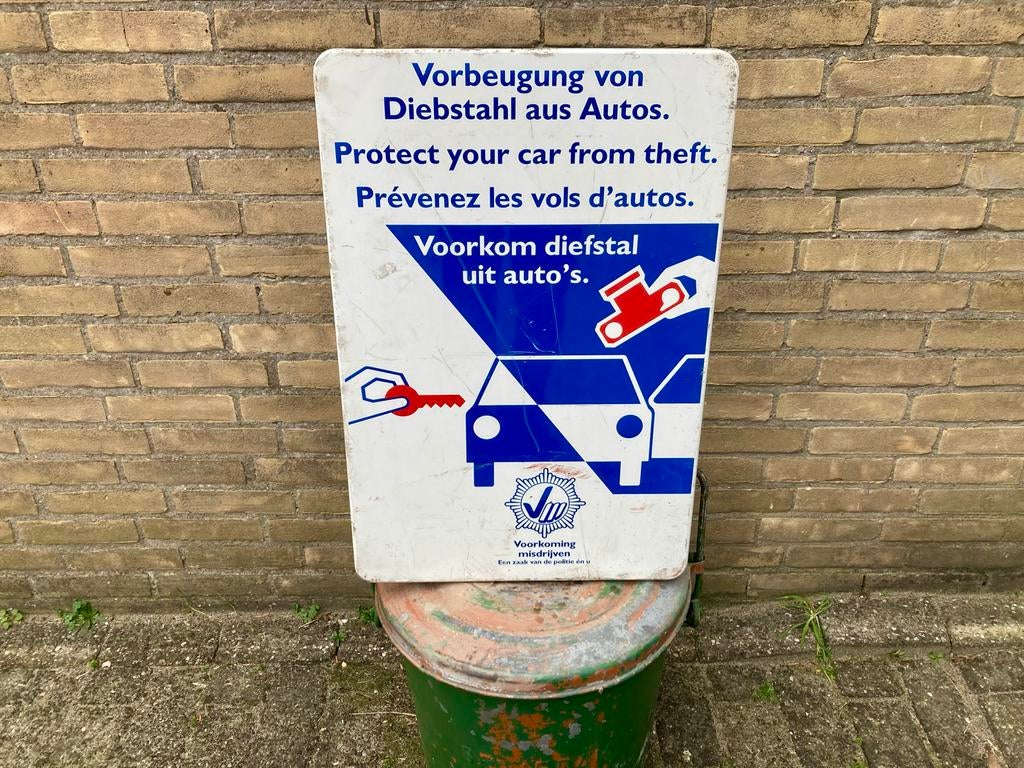 Verkeersbord: Politie Voorkom Diefstal Auto (NL, DE, EN, FR), Ophalen, Gebruikt, Reclamebord
