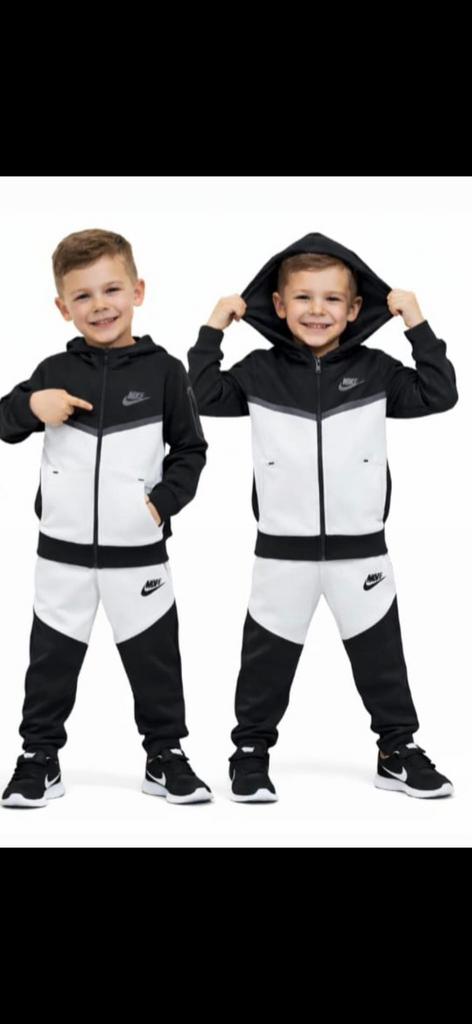 Nike Tech pakken kids, Ophalen of Verzenden, Nieuw