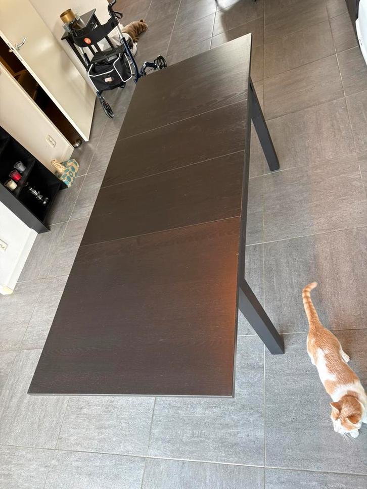Bjursta tafel zwartbruin uitschuifbaar, Huis en Inrichting, Tafels | Statafels, Gebruikt, Ophalen