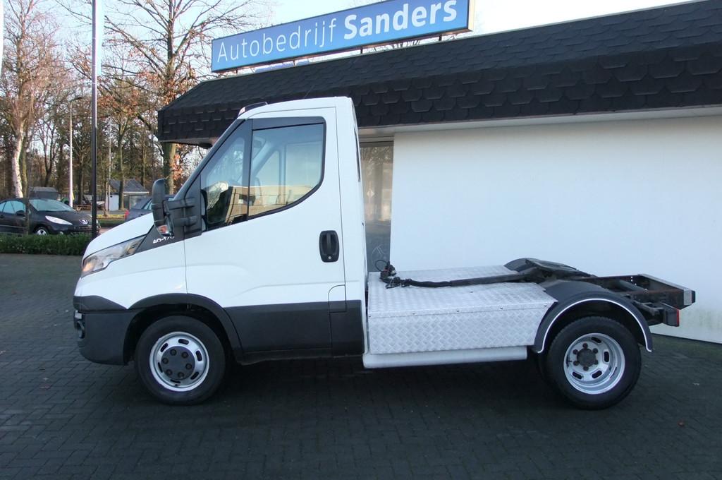 Iveco Daily 40C17 3.0 300 WB 9.4Ton (bj 2016), Auto's, Achterwielaandrijving, 4 cilinders, Iveco, Wit