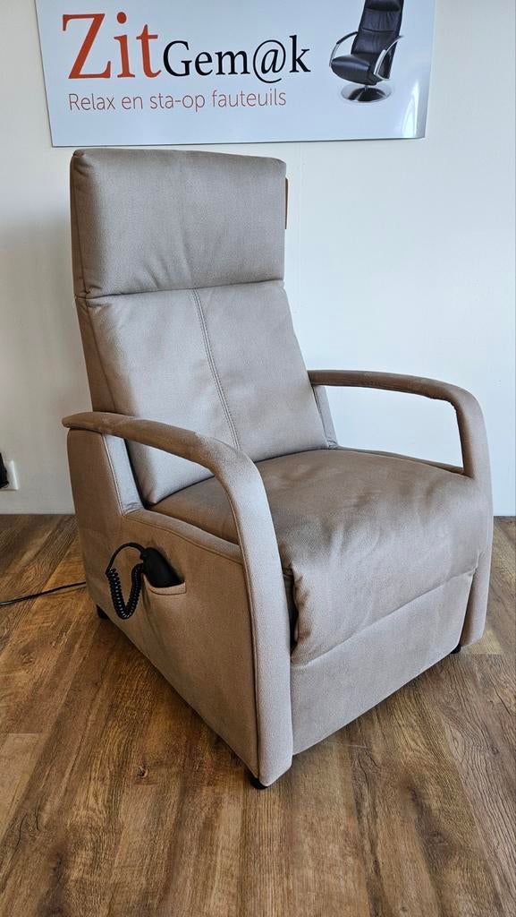 Sta op fauteuil/stoel van meubelfabriek de Toekomst, Ophalen of Verzenden, Zo goed als nieuw, 75 tot 100 cm, 50 tot 75 cm
