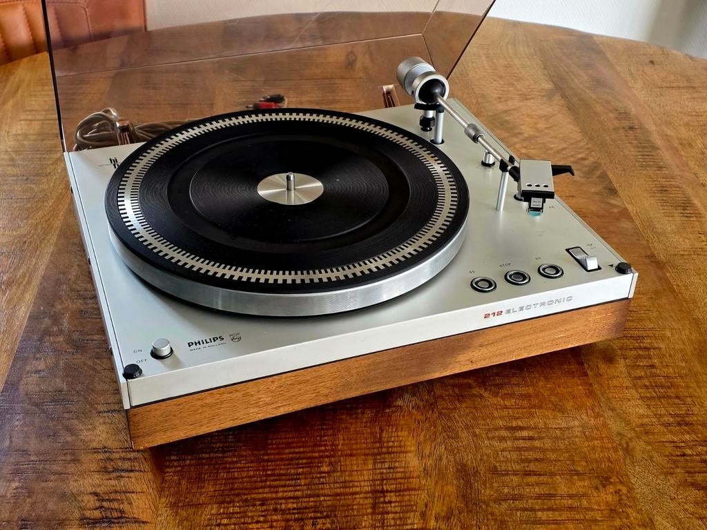 Philips 212 platenspeler, Audio, Tv en Foto, Platenspelers, Philips, Gebruikt, Ophalen of Verzenden, Nvt