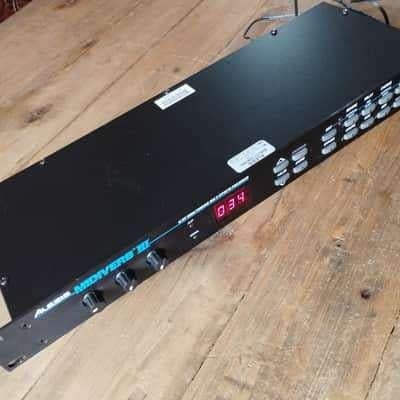 Alesis midiverb 3 Effecten compressor, Ophalen, Zo goed als nieuw, Compressor
