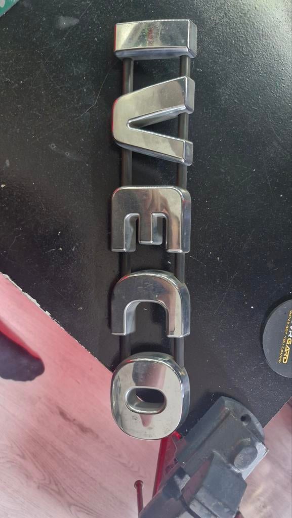 Iveco logo, Ophalen of Verzenden