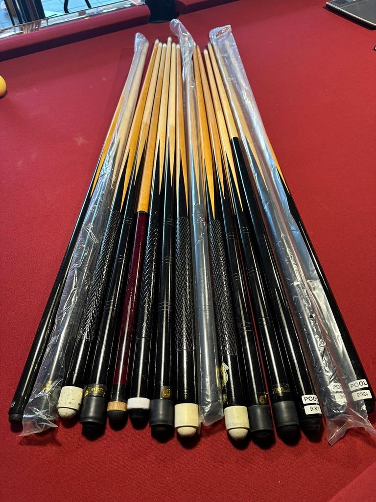 Biljart/pool keu 1-delig 1.05 / 1.10 mtr, Ophalen, Dijklaan 133 Breda, Keu of Ballen, Stoffelen