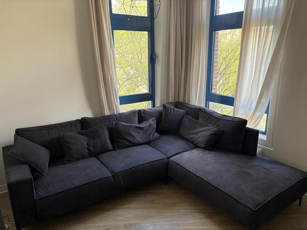 Donkergrijze hoekbank, Huis en Inrichting, Banken | Bankstellen, Ophalen, 250 tot 300 cm, 100 tot 125 cm, Hoekbank