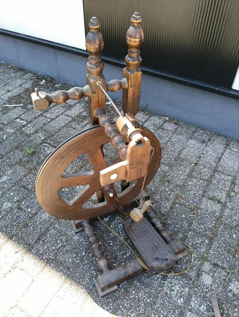 Antiek Spinnewiel - Opknapper, Ophalen, Gebruikt, Spinnewiel