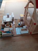 Poppenhuis met meubeltjes., Ophalen of Verzenden, Poppenhuis