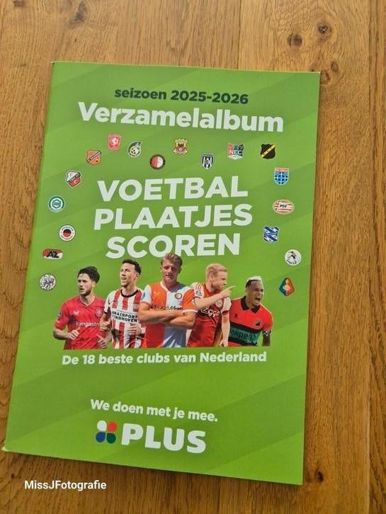 Leeg verzamelalbum voetbalplaatjes actie Plus, Verzamelen, Supermarktacties, Plus, Ophalen of Verzenden