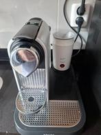 Krups Nespresso apparaat met melkopschuimer, Espresso apparaat, Ophalen of Verzenden, Zo goed als nieuw, 1 kopje