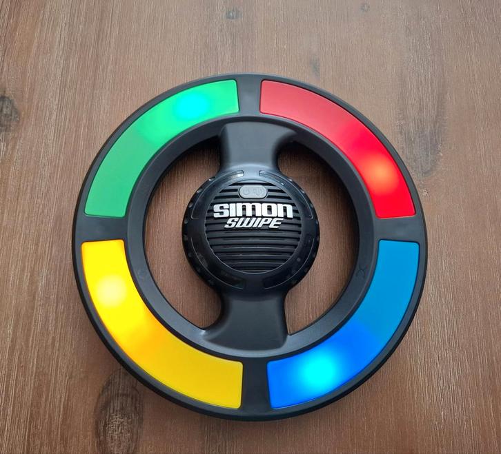 Simon Swipe - Hasbro - elektronisch geheugenspel, Verzamelen, Speelgoed, Zo goed als nieuw, Ophalen of Verzenden
