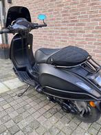 Vespa sprint 50cc 3v euro4, Fietsen en Brommers, Scooters | Vespa, Ophalen, Overige modellen, Maximaal 45 km/u, Zo goed als nieuw