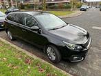 Peugeot 308 1.2 Puretech 130pk BL Premium BJ 2020 Zwart, Auto's, Voorwielaandrijving, Stof, 1199 cc, Parkeersensor