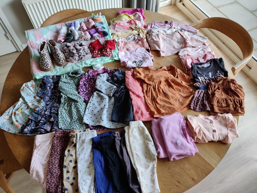 Groot pakket meisjeskleding maat 62/68 + speelkleed, Ophalen of Verzenden, Zo goed als nieuw, Meisje