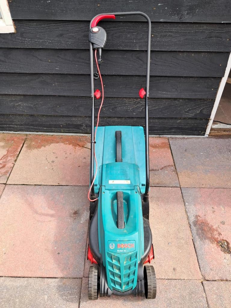 Bosch Rotak 32 grasmaaier, Tuin en Terras, Grasmaaiers, Ophalen, Gebruikt