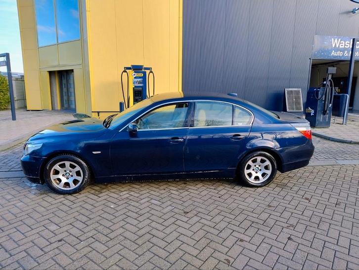 BMW 5-Serie 2.5 I 523 AUTOMAAT LEER 2005 LAGE NAP km stand, Auto's, BMW, Particulier, 5-Serie, ABS, Benzine, D, Sedan, Automaat