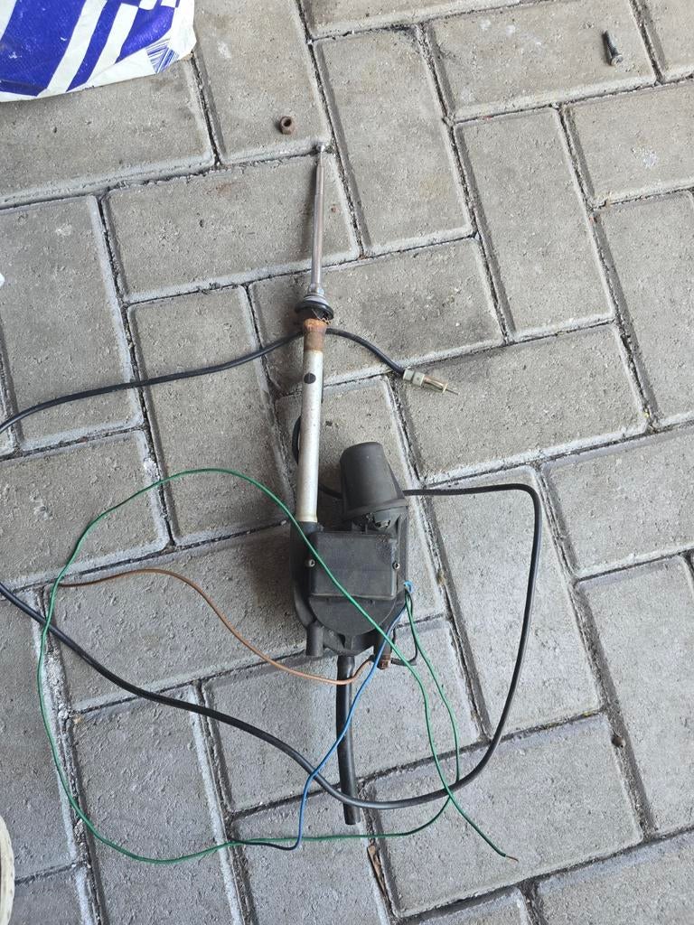 Elektrische auto antenne, Auto diversen, Auto-accessoires, Ophalen of Verzenden