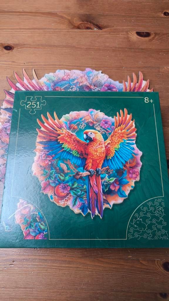 Houten puzzel papegaai 251 stukjes, Ophalen of Verzenden, Minder dan 500 stukjes, Zo goed als nieuw, Legpuzzel