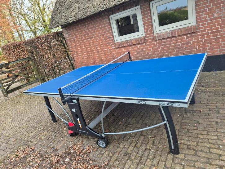 Cornilleau 300 Indoor Tafeltennistafel, Sport en Fitness, Tafeltennis, Gebruikt, Tafel Indoor, Inklapbaar, Verrijdbaar, Ophalen