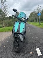 Vespa Sprint special edition, Ophalen, Zo goed als nieuw, Benzine, Overige modellen