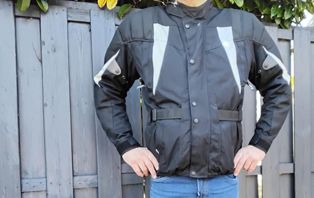 Mooie zomer motorjas, zwart merk otw zgan, Motoren, Kleding | Motorkleding, Jas | textiel, Heren, Ophalen of Verzenden, Otw