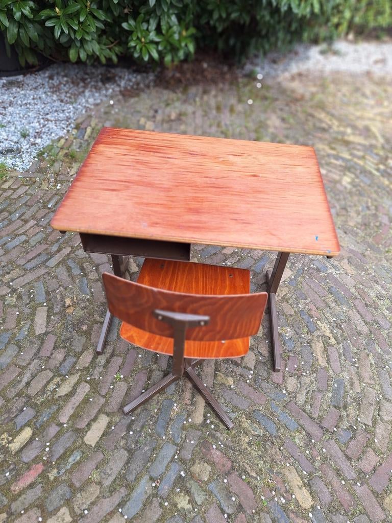 Oud schoolbankje en stoeltje, Ophalen, Gebruikt, Tafel(s) en Stoel(en)