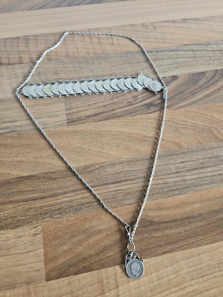 Vintage zilveren armband + ketting met Wilhelmina dubbeltjes, Ophalen of Verzenden, Zilver, Armband