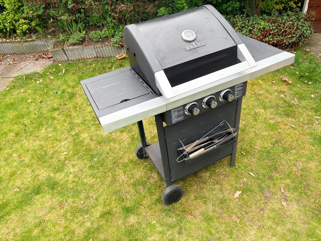 BRADA Gasbarbecue met zijbrander en thermometer, Ophalen, Gebruikt