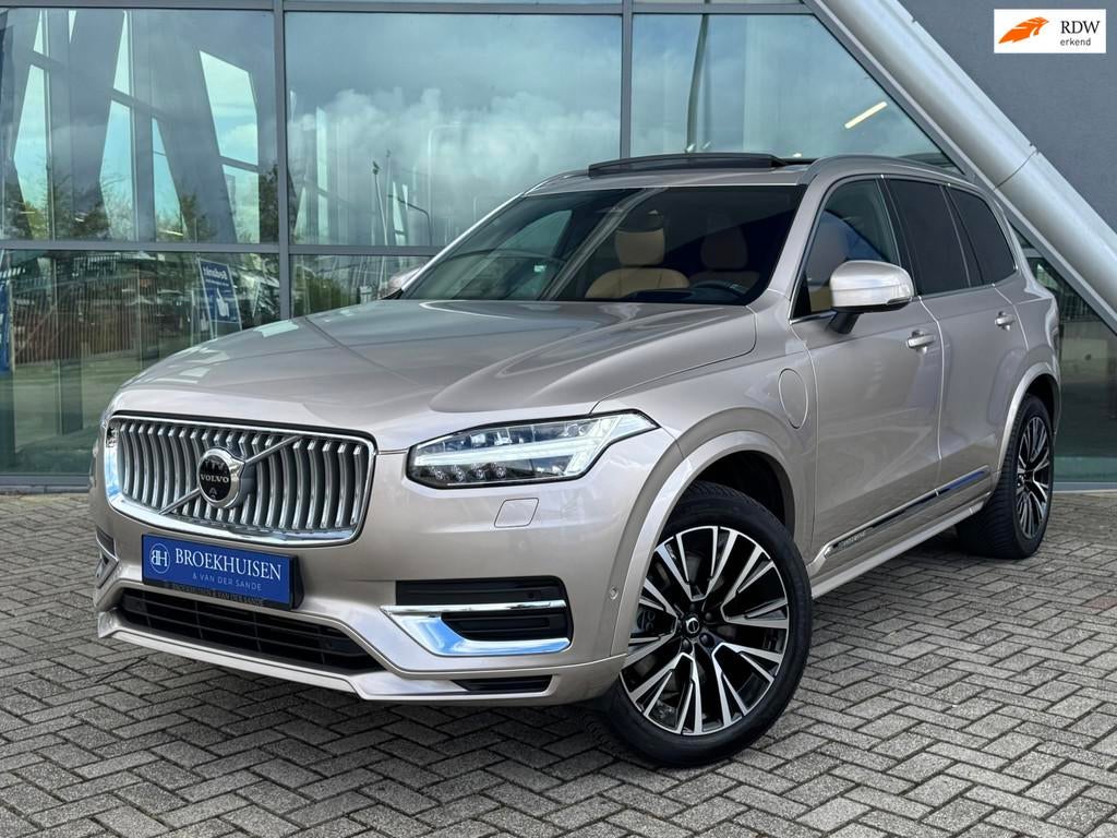Volvo XC90 2.0 T8 Recharge AWD Ultimate Bright 455pk Luchtve, Gebruikt, 1969 cc, 7 stoelen, Beige