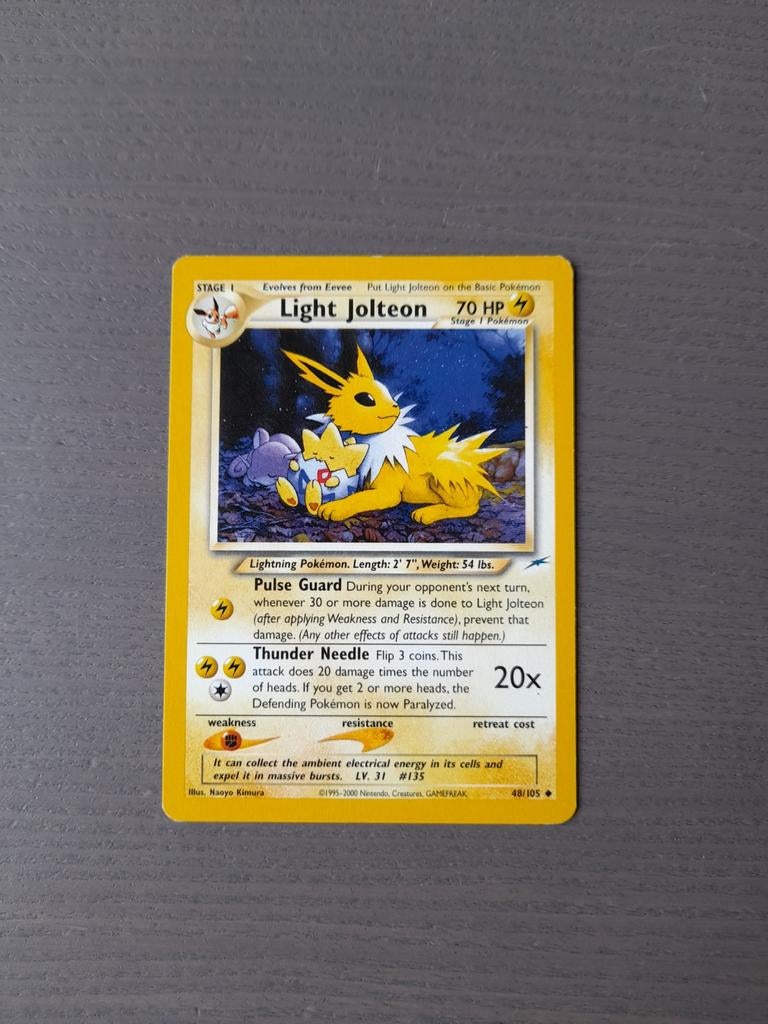 2000 neo destiny 48/105 light jolteon, Hobby en Vrije tijd, Verzamelkaartspellen | Pokémon, Ophalen of Verzenden, Gebruikt, Losse kaart
