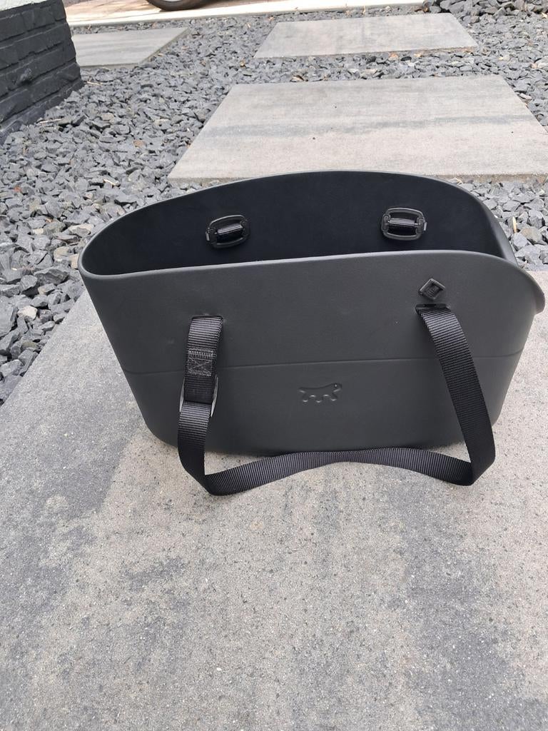 Reistas hond of kat, Ophalen