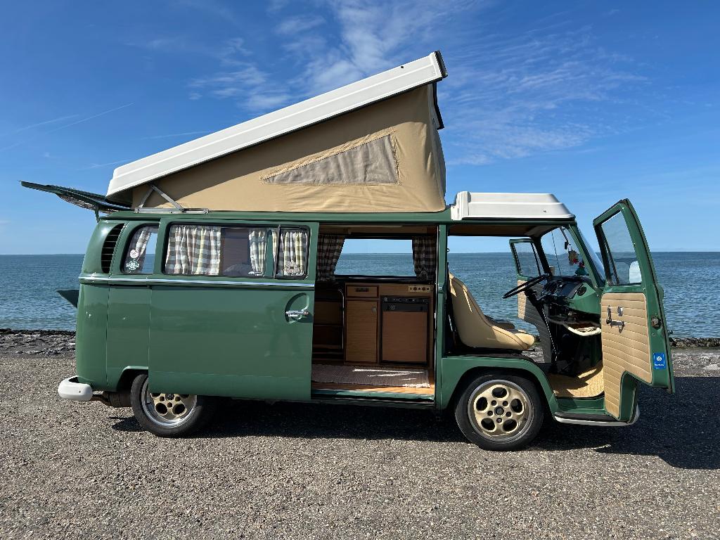 Nederlandse VW T2 A 1969 camper uitvoering 2.0 Type 4 motor, Auto's, Volkswagen, Particulier, Te koop, Benzine