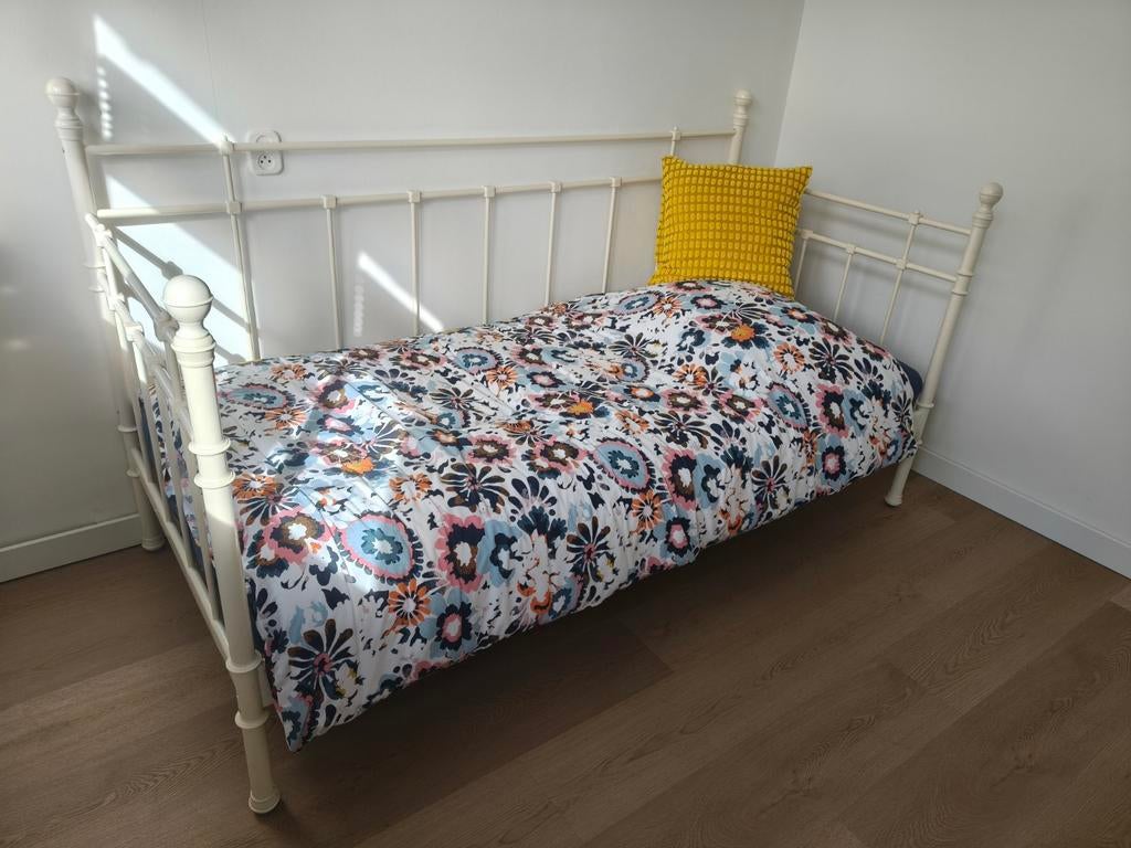 Gratis eenpersoonsbed, Huis en Inrichting, Slaapkamer | Bedden, Gebruikt, 90 cm, Eenpersoons, Wit