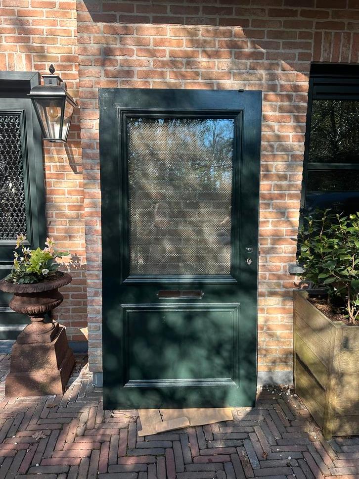 Voordeur grachtengroen met driepuntssluiting en ruit, Doe-het-zelf en Verbouw, Deuren en Horren, Gebruikt, Buitendeur, 200 tot 215 cm