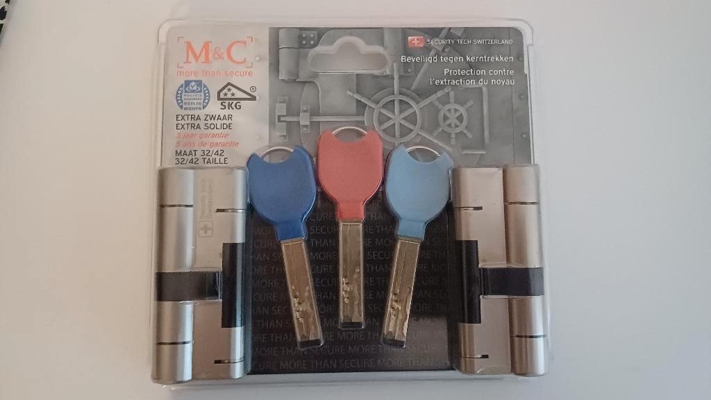1 x M&C cilinderslot SKG 32/42mm Nieuw  5 sleutels, Ophalen of Verzenden, Nieuw, Rvs, Slot