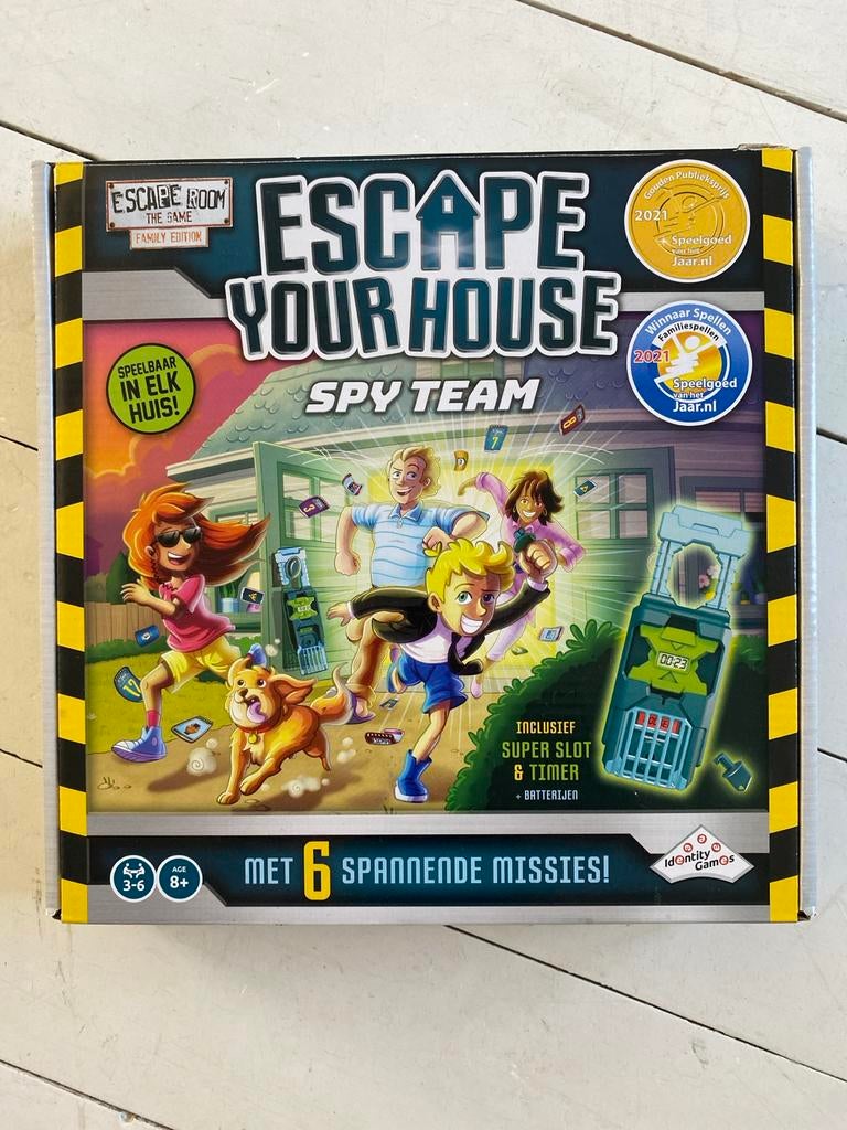 Escape Your House Spy Team - The Game Family Edition, Drie of vier spelers, Ophalen of Verzenden, Zo goed als nieuw