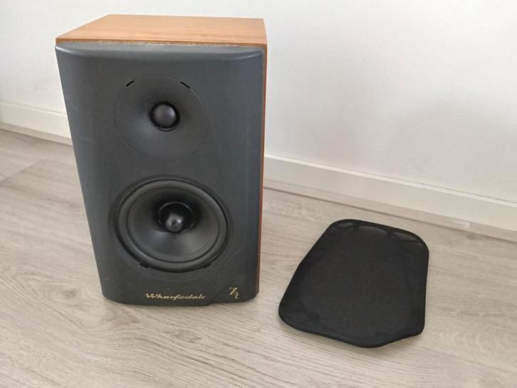 Wharfedale Diamond Z2 Boekenplank Luidspreker oak, Audio, Tv en Foto, Luidsprekers, Gebruikt, Front, Rear of Stereo speakers, 60 tot 120 watt
