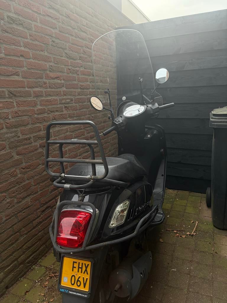 Sym Fiddle 2 scooter, Fietsen en Brommers, Scooters | SYM, Gebruikt, Fiddle, Maximaal 45 km/u, Benzine, Ophalen