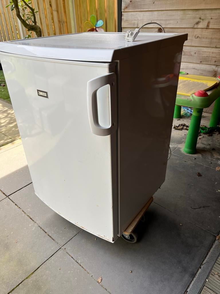 Zanussi tafelmodel koelkast - Compact en functioneel, Witgoed en Apparatuur, Koelkasten en IJskasten, Ophalen, Minder dan 85 cm