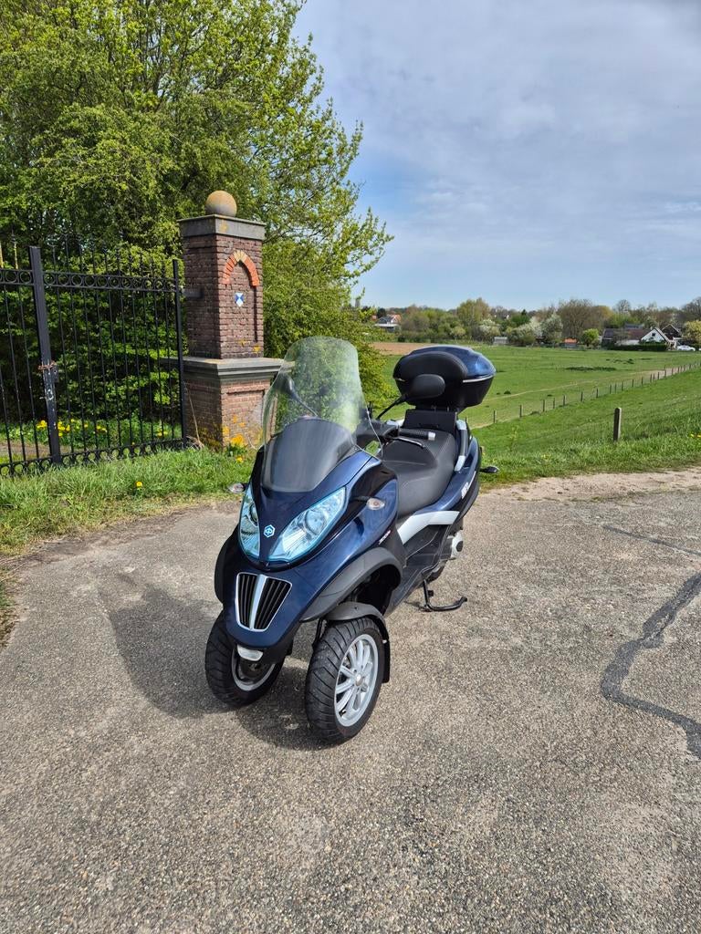 Piaggio MP3 LT 300ie - Comfortabel en Stabiel, Motoren, Motoren | Piaggio, Scooter, Motorrijbewijs A, Gebruikt, Particulier