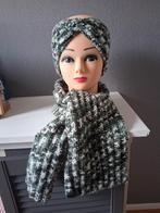 Gebreide sjaal en hoofdband set - Groen/Wit, Handgemaakt, Ophalen of Verzenden, Nieuw, Sjaal