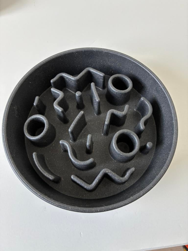 Anti schrokbak slow feeder, Ophalen, Zo goed als nieuw