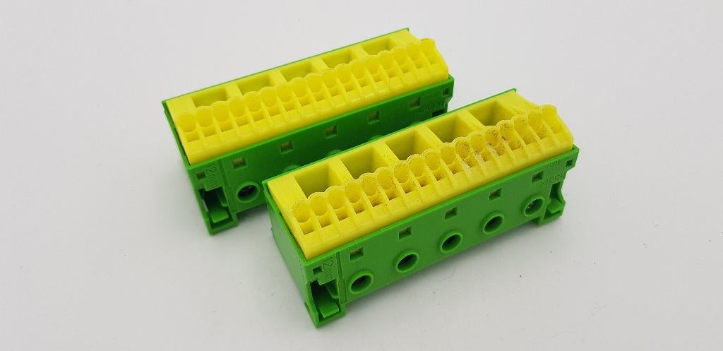 Hager Groepenkast 2VZ00 Aansluitklem Aansluitblok Aarde (2x), Gebruikt, Onbekend, Ophalen of Verzenden, Onbekend