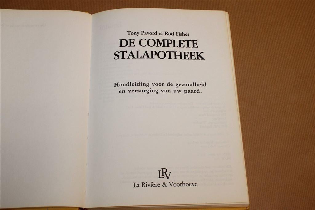 De Complete Stalapotheek — Gezondheid & Verzorging Paard, Boeken, Ophalen of Verzenden, Gelezen, Paarden of Pony's