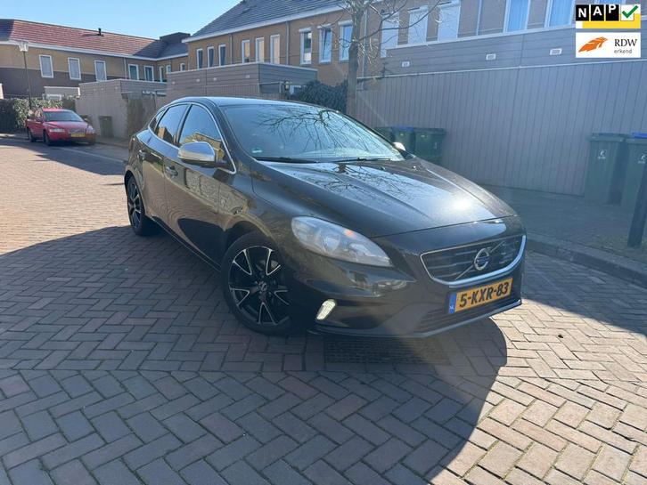 Volvo V40 1.6 D2 R-Design, Auto's, Volvo, Bedrijf, Te koop, V40, ABS, Airbags, Airconditioning, Bluetooth, Boordcomputer, Centrale vergrendeling