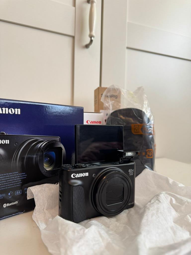 Canon SX740HS Travel Kit Zwart digitalecamera-compactcamera, Ophalen of Verzenden, Zo goed als nieuw, Compact, Canon