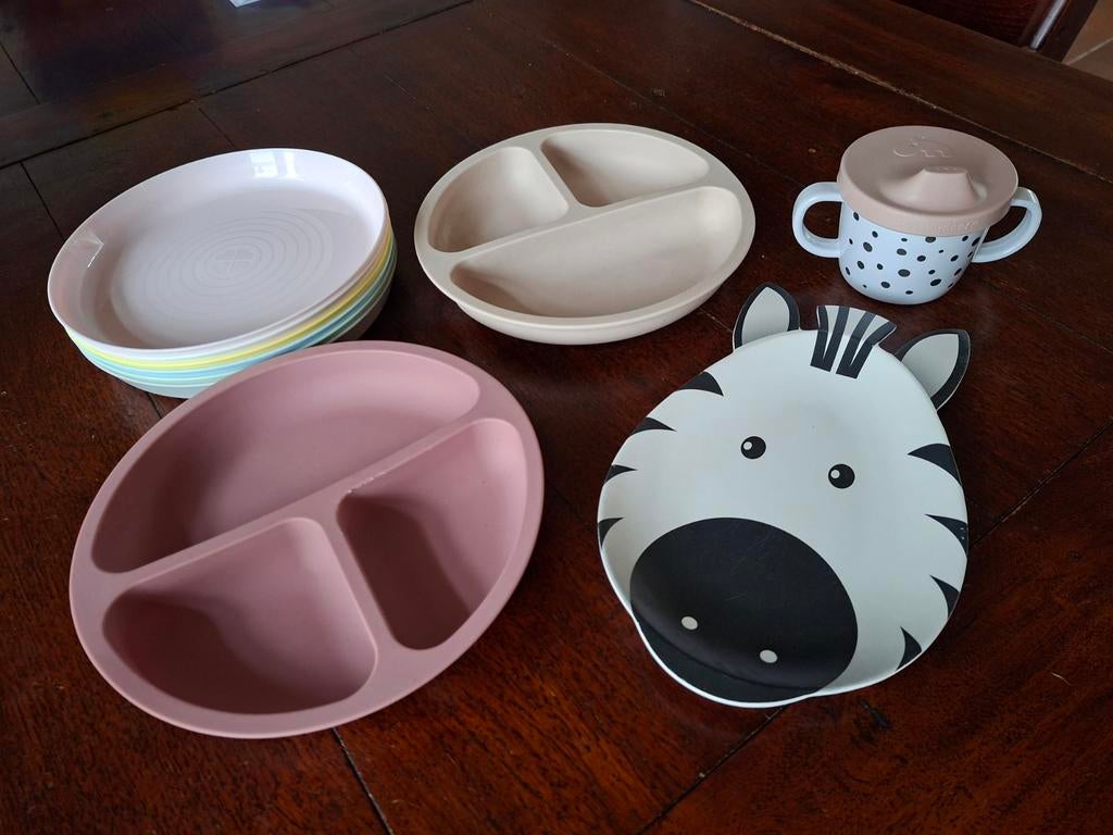 Bordjes en beker voor kleine kinderen, Ophalen of Verzenden